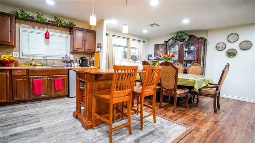 43850 20th E Street Unit 36, Lancaster, California 93535