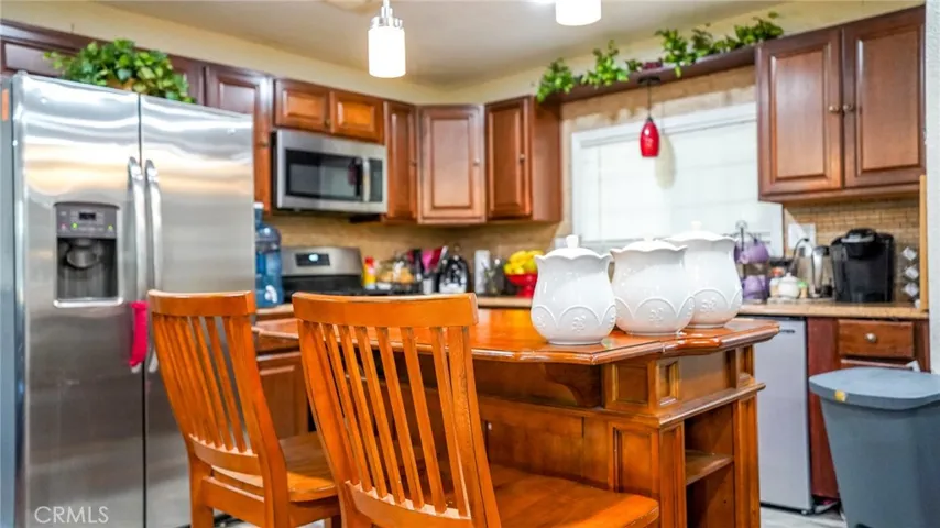 43850 20th E Street Unit 36, Lancaster, California 93535