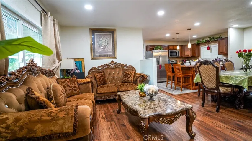 43850 20th E Street Unit 36, Lancaster, California 93535