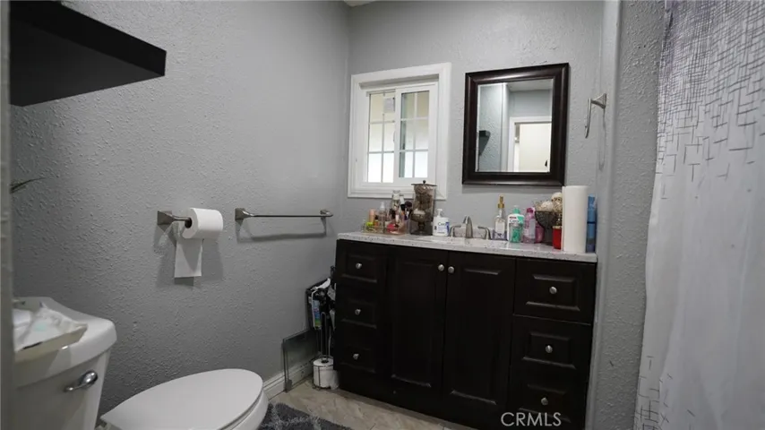 43850 20th E Street Unit 36, Lancaster, California 93535