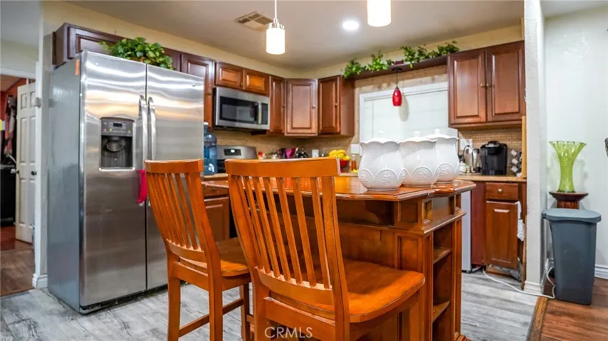 43850 20th E Street Unit 36, Lancaster, California 93535