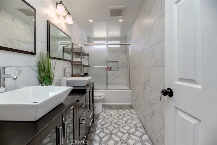 19847 Arminta Street, Winnetka, California 91306