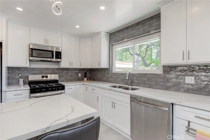 19847 Arminta Street, Winnetka, California 91306