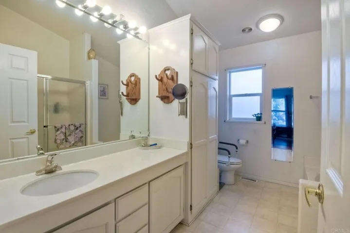 6503 Friendly Place, Carlsbad, California 92011