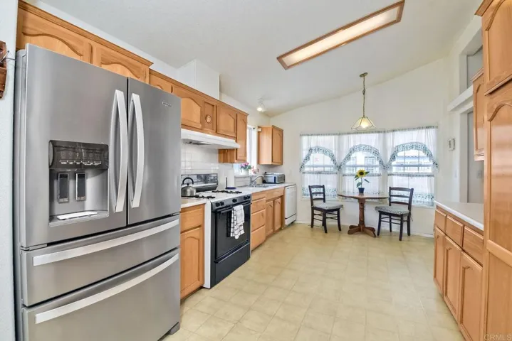 6503 Friendly Place, Carlsbad, California 92011