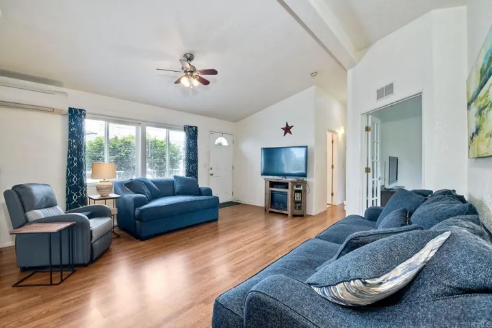 6503 Friendly Place, Carlsbad, California 92011