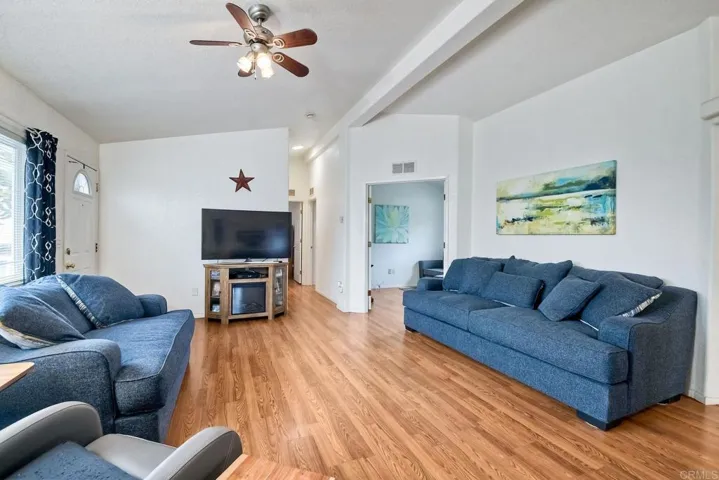6503 Friendly Place, Carlsbad, California 92011