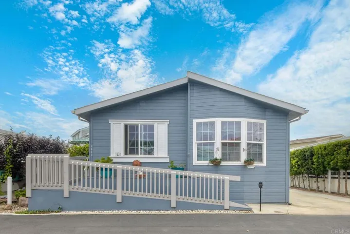 6503 Friendly Place, Carlsbad, California 92011