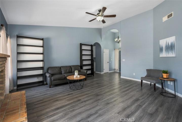 2132 E Lexington Avenue, Fresno, California 93720