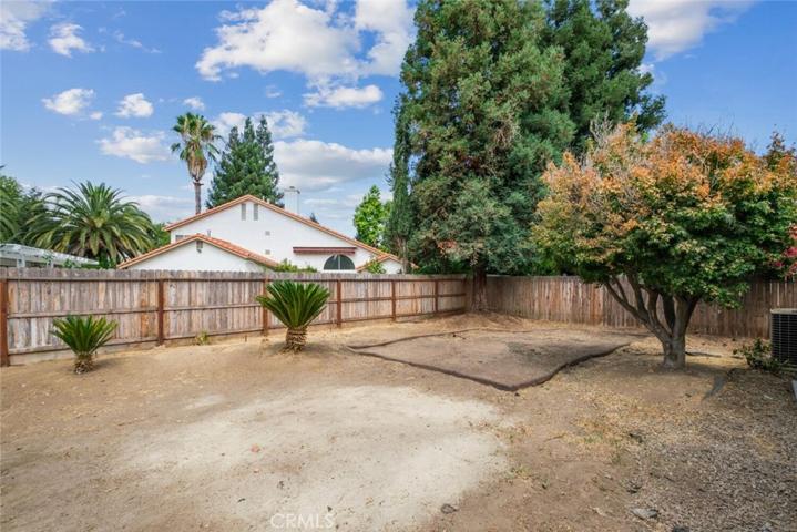 2132 E Lexington Avenue, Fresno, California 93720