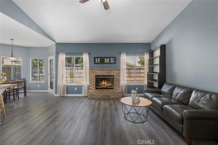 2132 E Lexington Avenue, Fresno, California 93720
