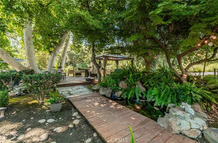 287 Trout Lake Drive, Sanger, California 93657
