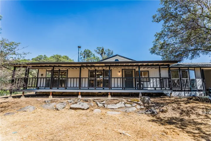 29927 Waterleaf Lane, Prather, California 93651
