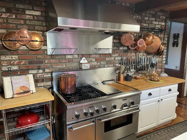 Kitchen 1