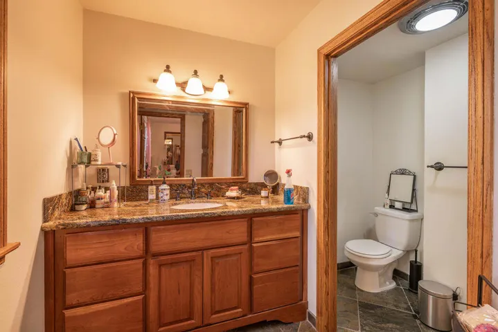 2ndBathroom1