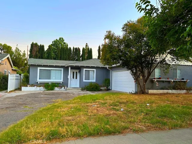 22948 Lull St, Canoga Park, California 91304