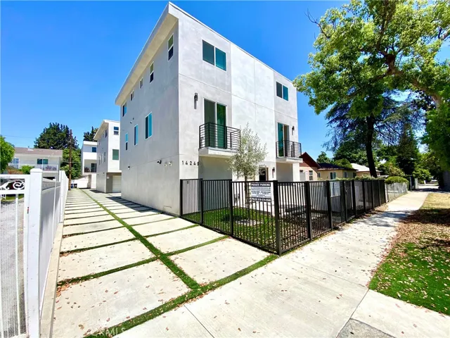 14249 Sylvan Street, Van Nuys, California 91401