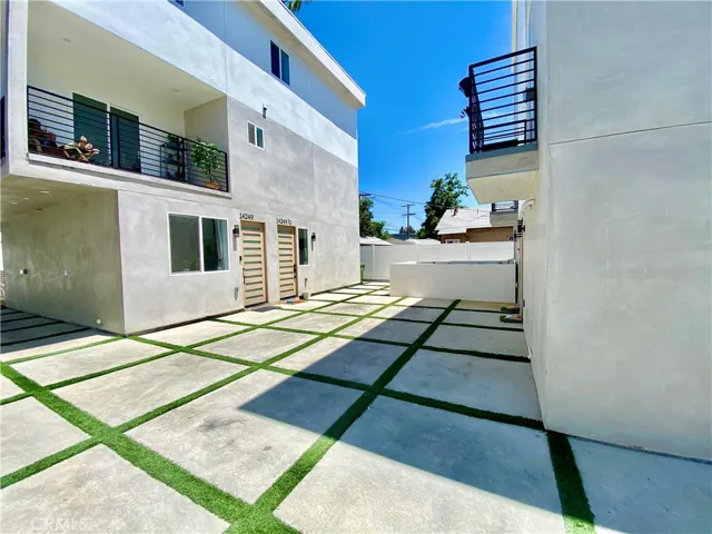 14249 Sylvan Street, Van Nuys, California 91401