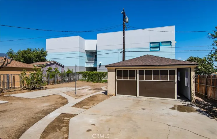 2855 Wall Avenue, San Bernardino, California 92404