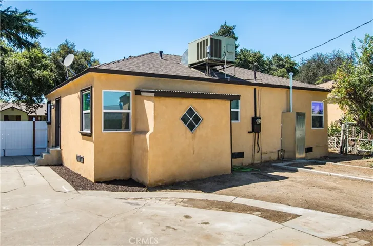 2855 Wall Avenue, San Bernardino, California 92404