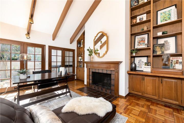 2086 Ridge Drive, Los Angeles, California 90049