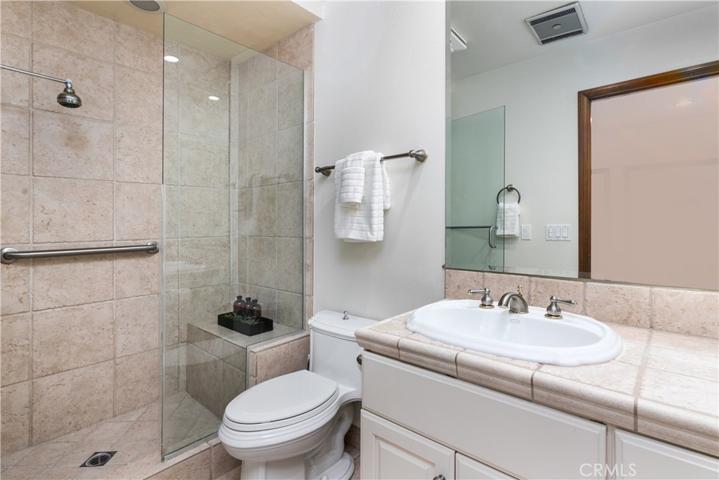 2086 Ridge Drive, Los Angeles, California 90049