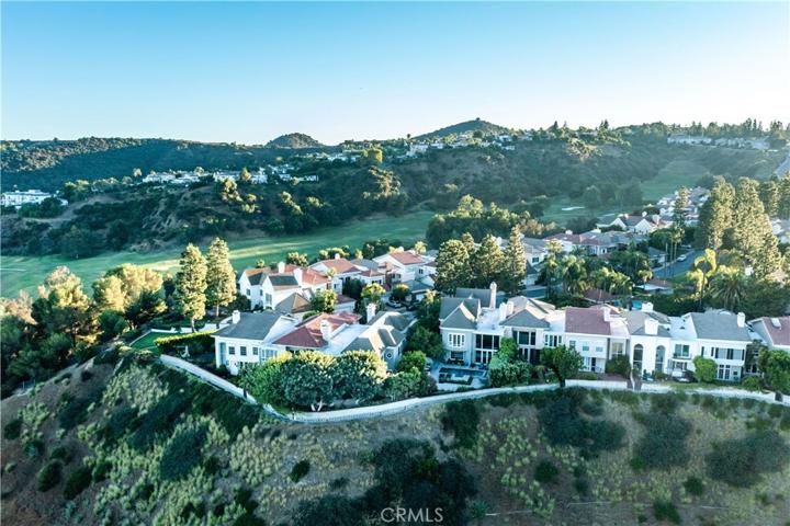 2086 Ridge Drive, Los Angeles, California 90049
