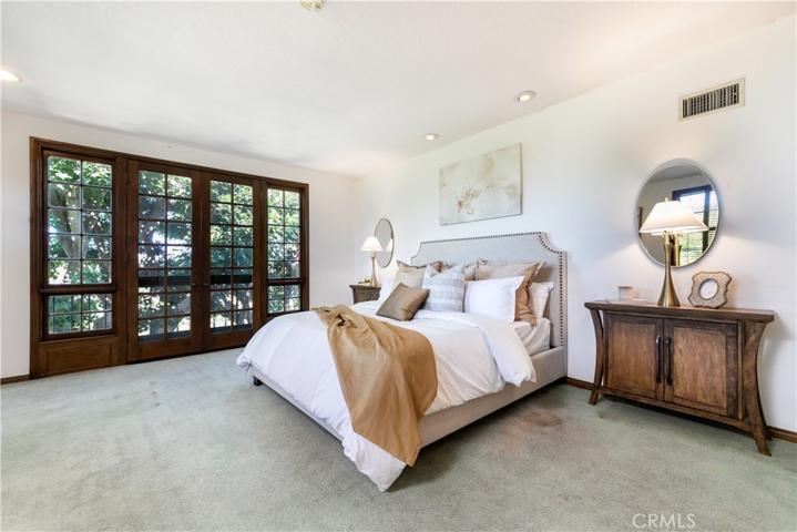 2086 Ridge Drive, Los Angeles, California 90049