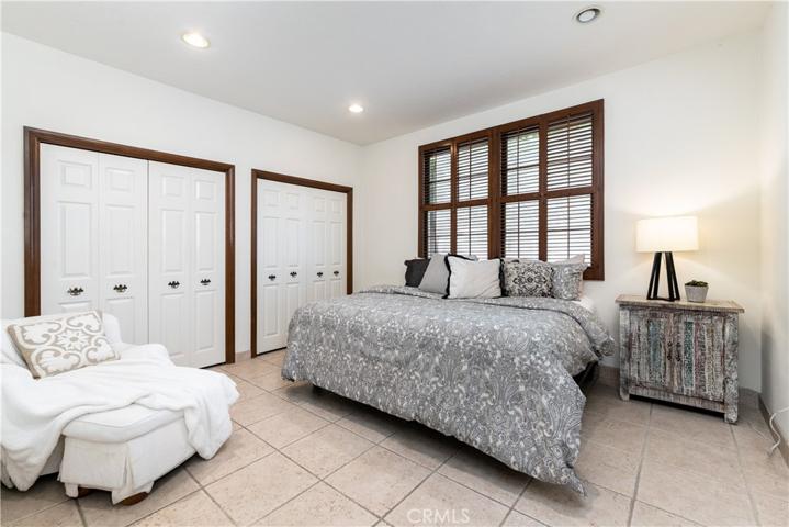 2086 Ridge Drive, Los Angeles, California 90049