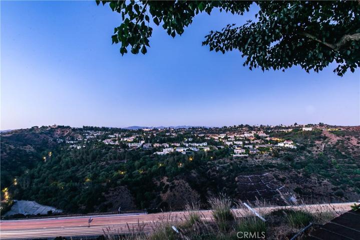 2086 Ridge Drive, Los Angeles, California 90049