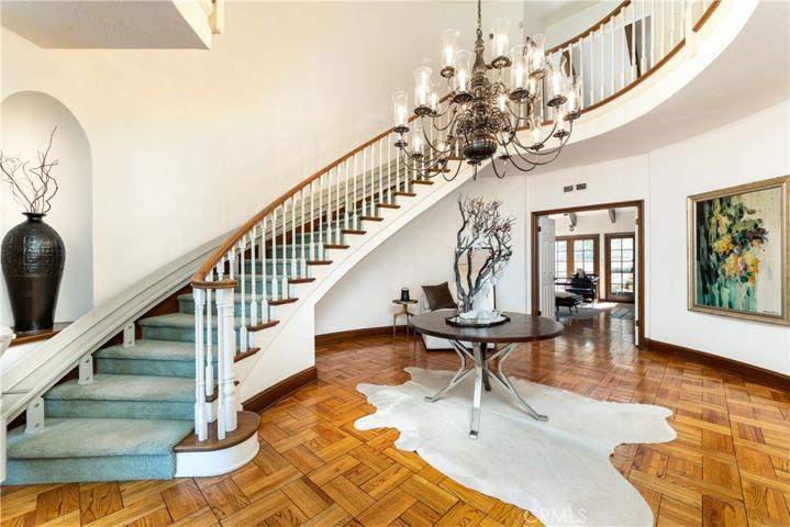 2086 Ridge Drive, Los Angeles, California 90049