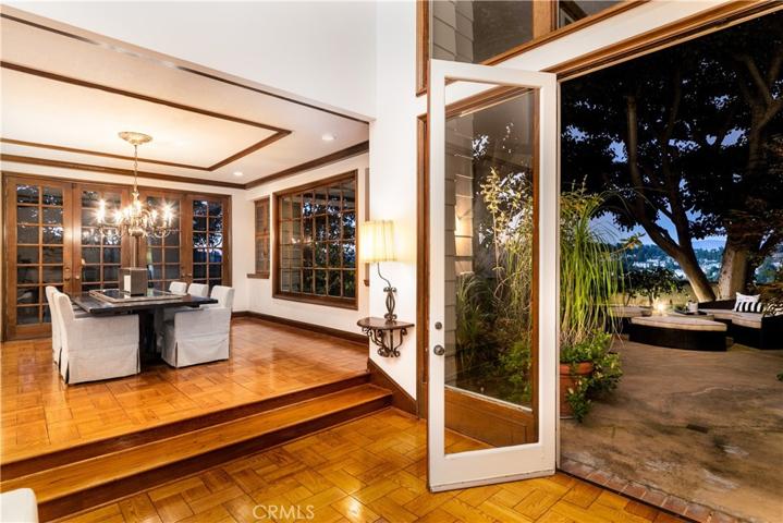 2086 Ridge Drive, Los Angeles, California 90049
