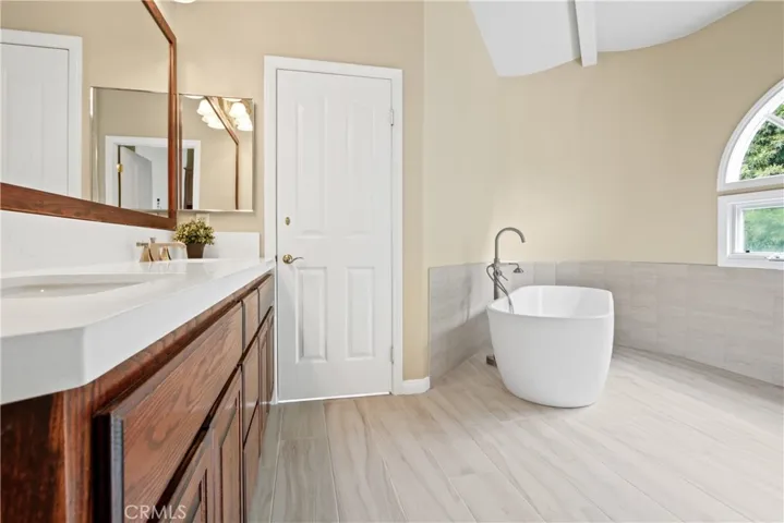 411 E 15th Street, Newport Beach, California 92663