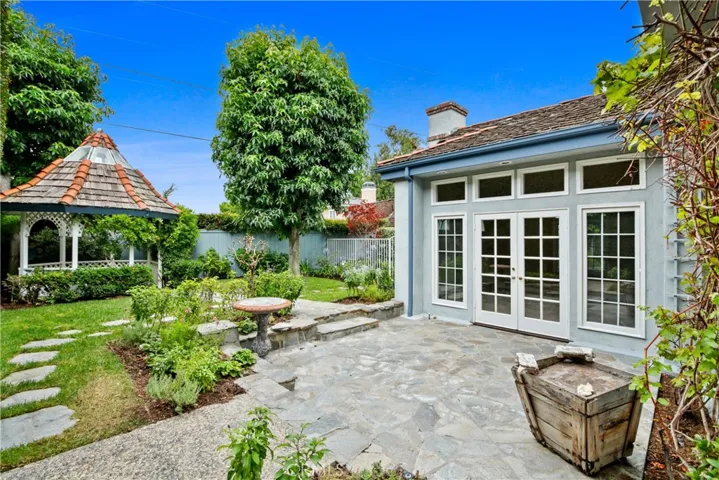 411 E 15th Street, Newport Beach, California 92663
