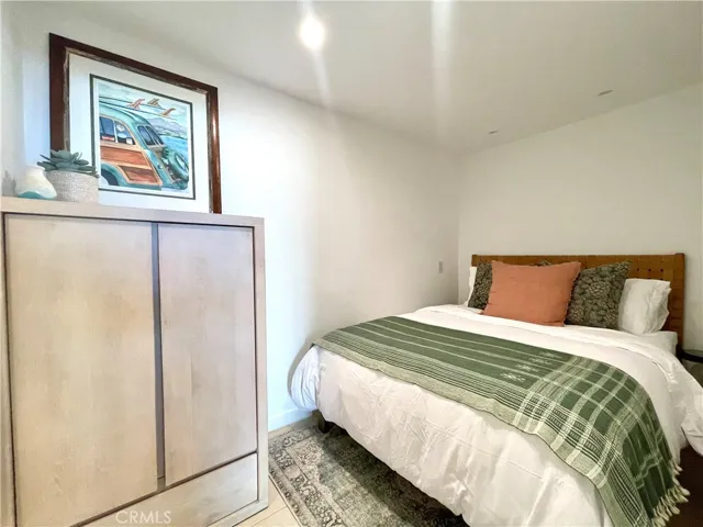 106 Blue Lagoon, Laguna Beach, California 92651