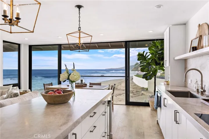 106 Blue Lagoon, Laguna Beach, California 92651
