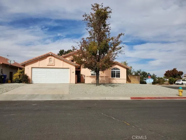 14460 Palo Alto Court, Victorville, California 92392