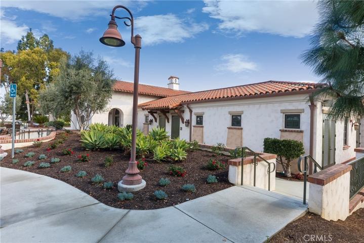 5488 Paseo Del Lago W Unit B, Laguna Woods, California 92637