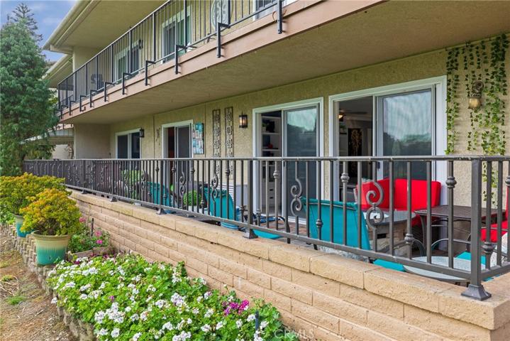 5488 Paseo Del Lago W Unit B, Laguna Woods, California 92637