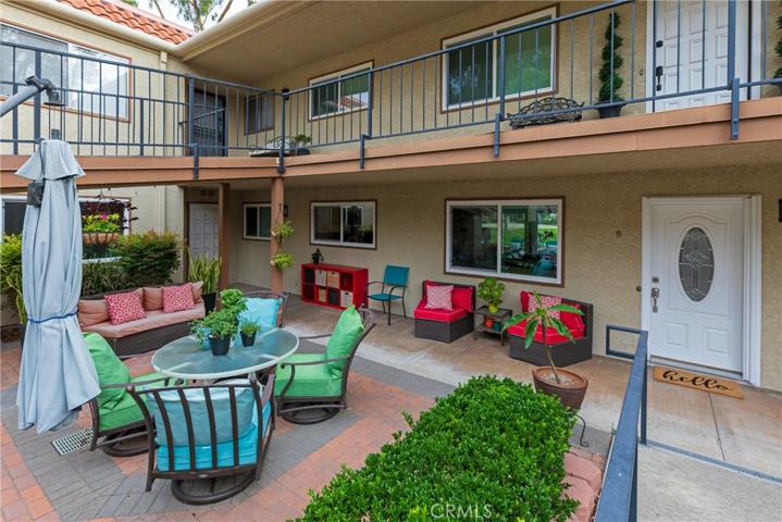 5488 Paseo Del Lago W Unit B, Laguna Woods, California 92637