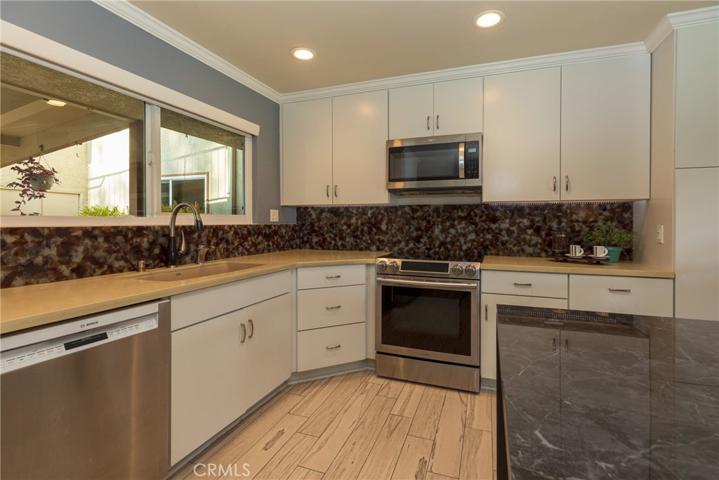 5488 Paseo Del Lago W Unit B, Laguna Woods, California 92637
