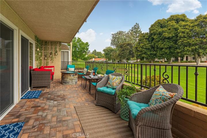 5488 Paseo Del Lago W Unit B, Laguna Woods, California 92637