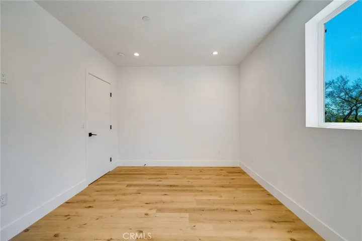 6201 La Mirada Avenue Unit 4, Hollywood, California 90038
