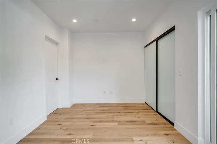 6201 La Mirada Avenue Unit 4, Hollywood, California 90038