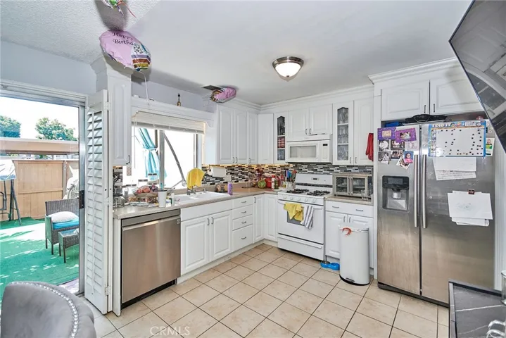 17 Elderglen 15, Irvine, California 92604