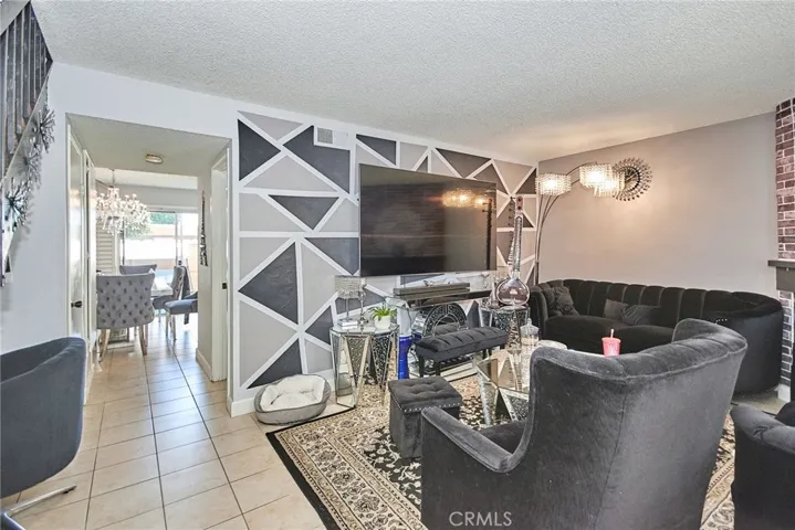 17 Elderglen 15, Irvine, California 92604