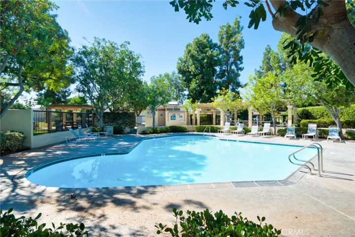 17 Elderglen 15, Irvine, California 92604