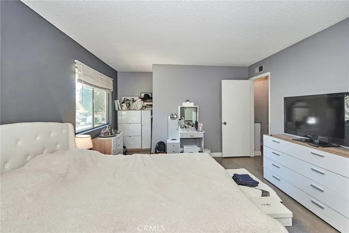 17 Elderglen 15, Irvine, California 92604