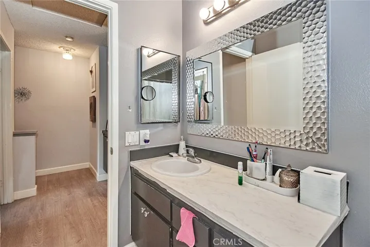 17 Elderglen 15, Irvine, California 92604