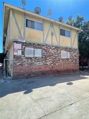 1230 W 107th Street, Los Angeles, California 90044